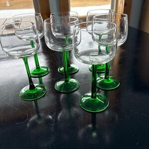Elegant Vintage Emerald Green Stem Wine Glass Set